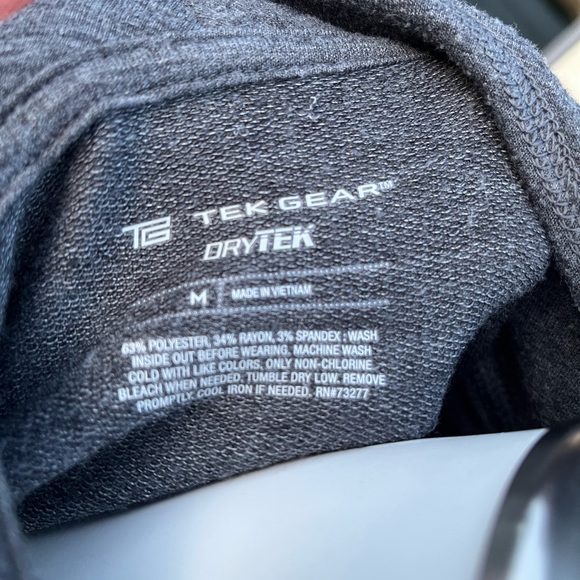 Tek Gear Dry Tek Women’s Medium Blue Pull Over Sport Lightweight Long Sweater - Picture 6 of 6